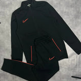 Conjunto NK Dri-Fit 2021 (Preto e Laranja)