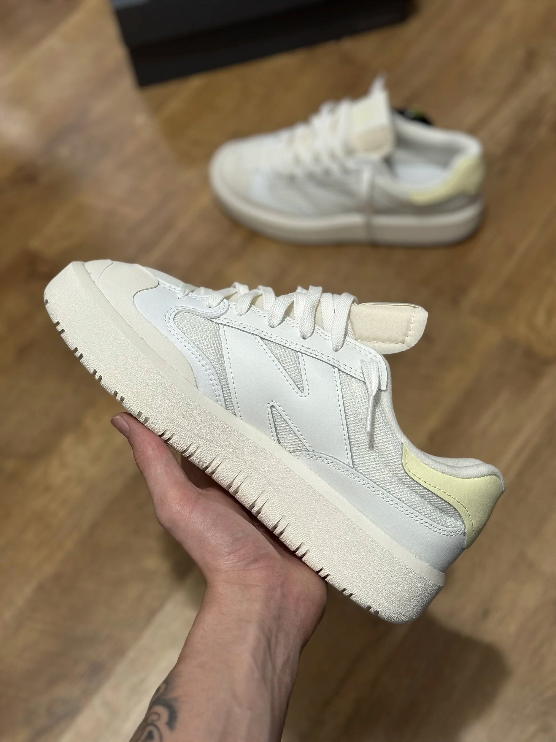 NEW BALANCE CT302 (white/down glow)