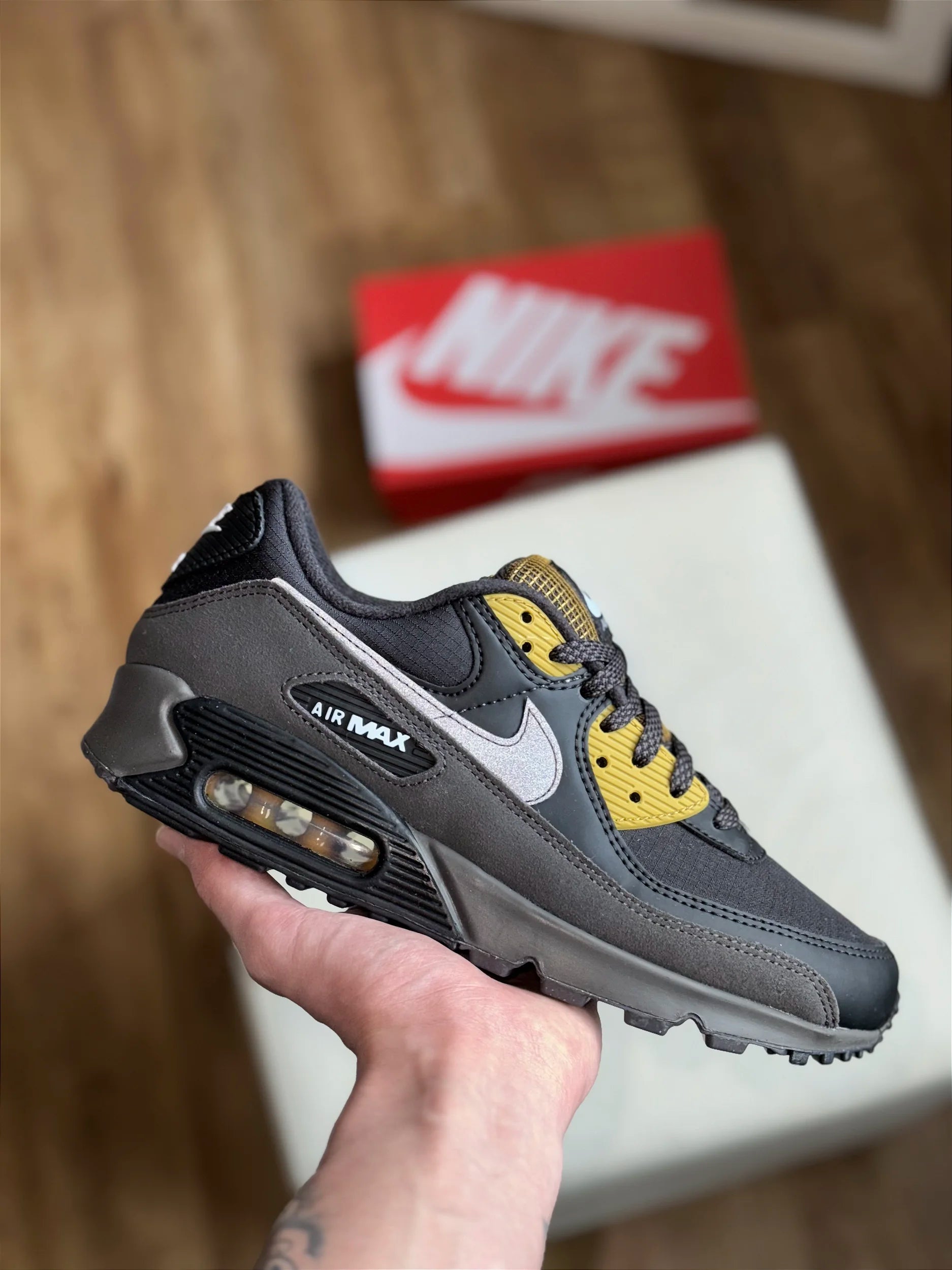 NIKE AIR MAX 90 (Black Medium Ash)